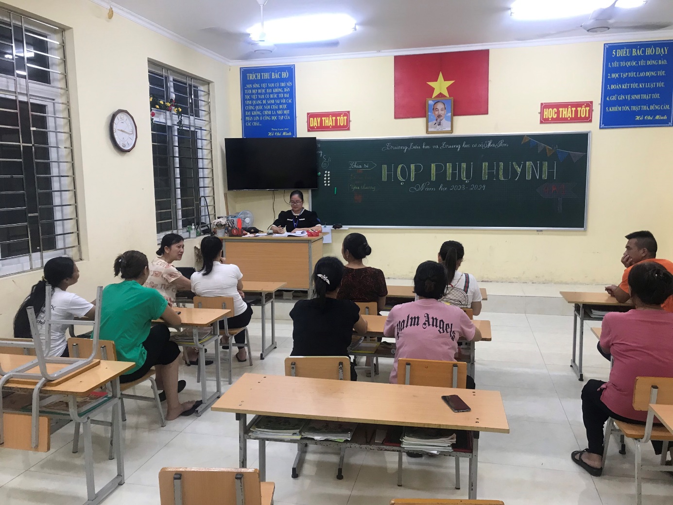 Một số biện pháp giáo dục tinh thần đoàn kết, phẩm chất nhân ái phòng chống bạo lực học đường